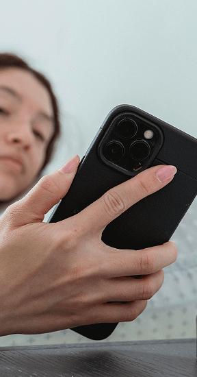 WomanPhone
